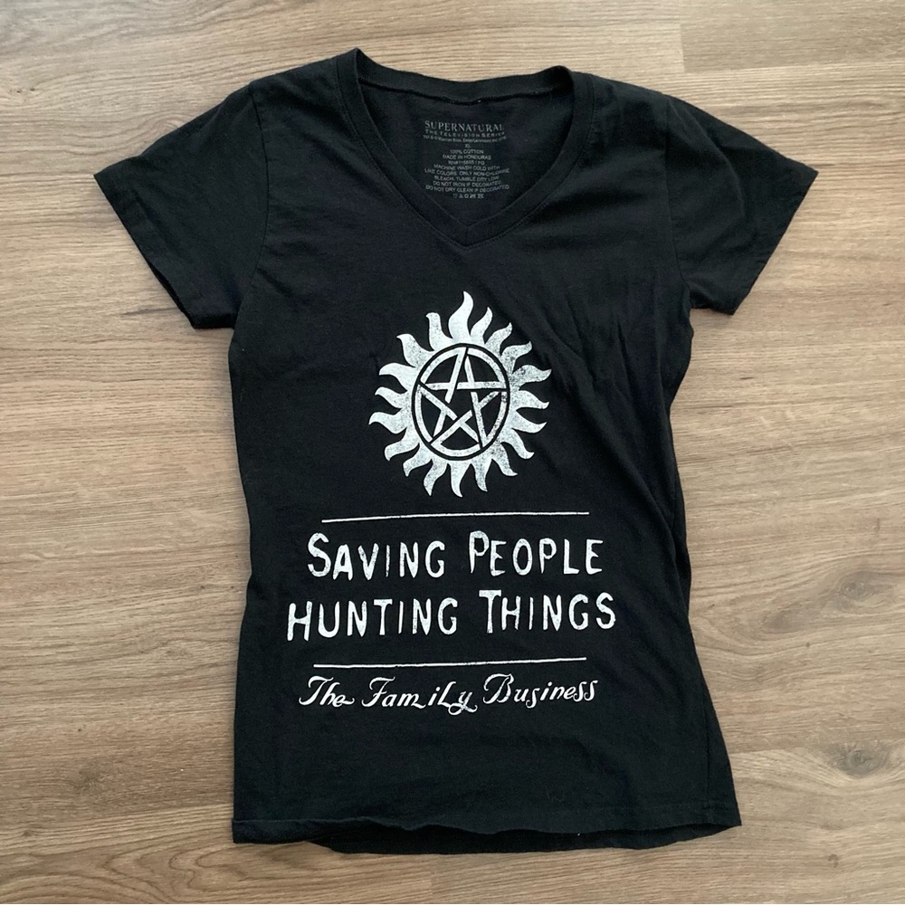 Warner Bros Supernatural Fitted Tee Womens Med Black and White Short Sleeve